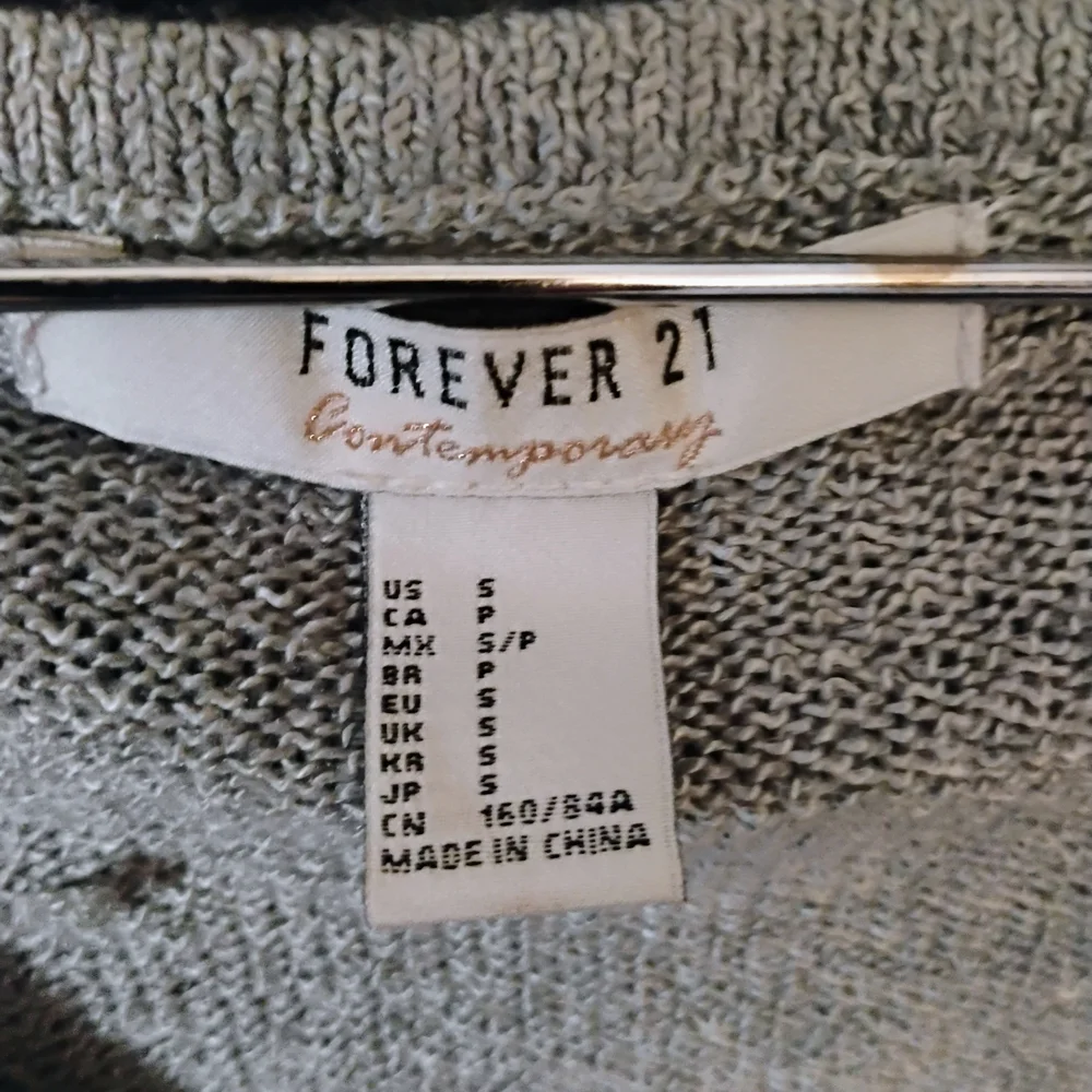 Forever 21 Light Gray Lace-Up V-Neck Sweater - Picture 3 of 7